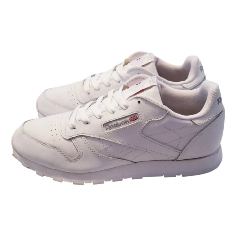 Reebok Classic Men's Leather White Size 6 Sneakers 50150